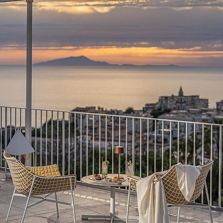 Palazzo Scaramellino Bed & Breakfast Vico Equense Exterior photo